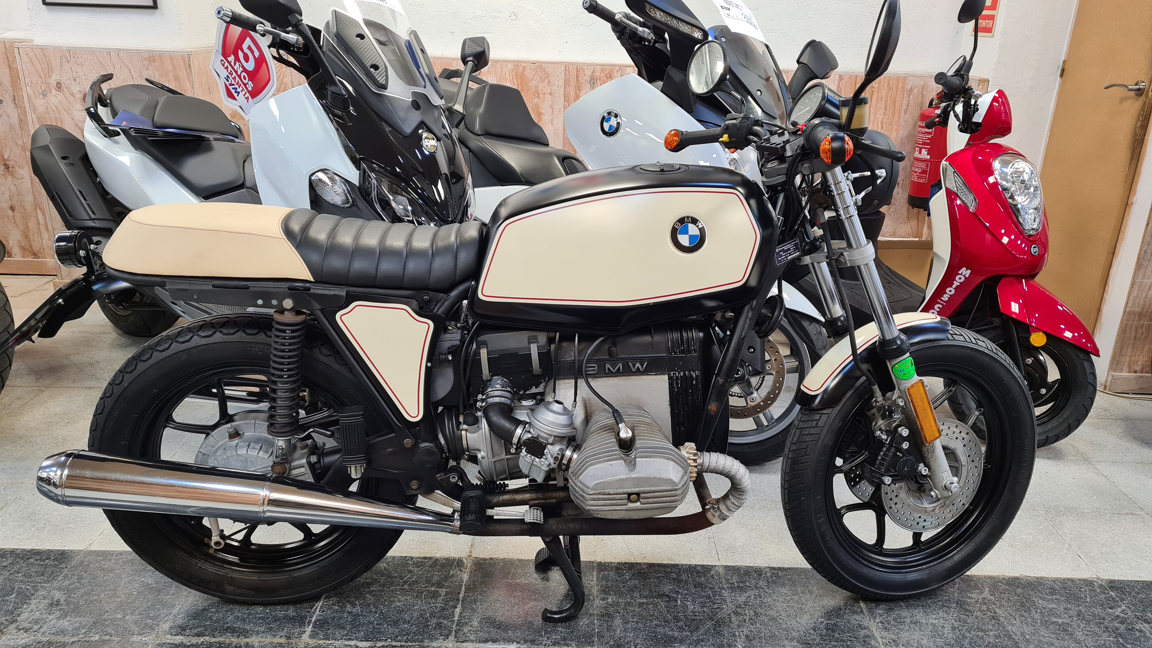 BMW - R65